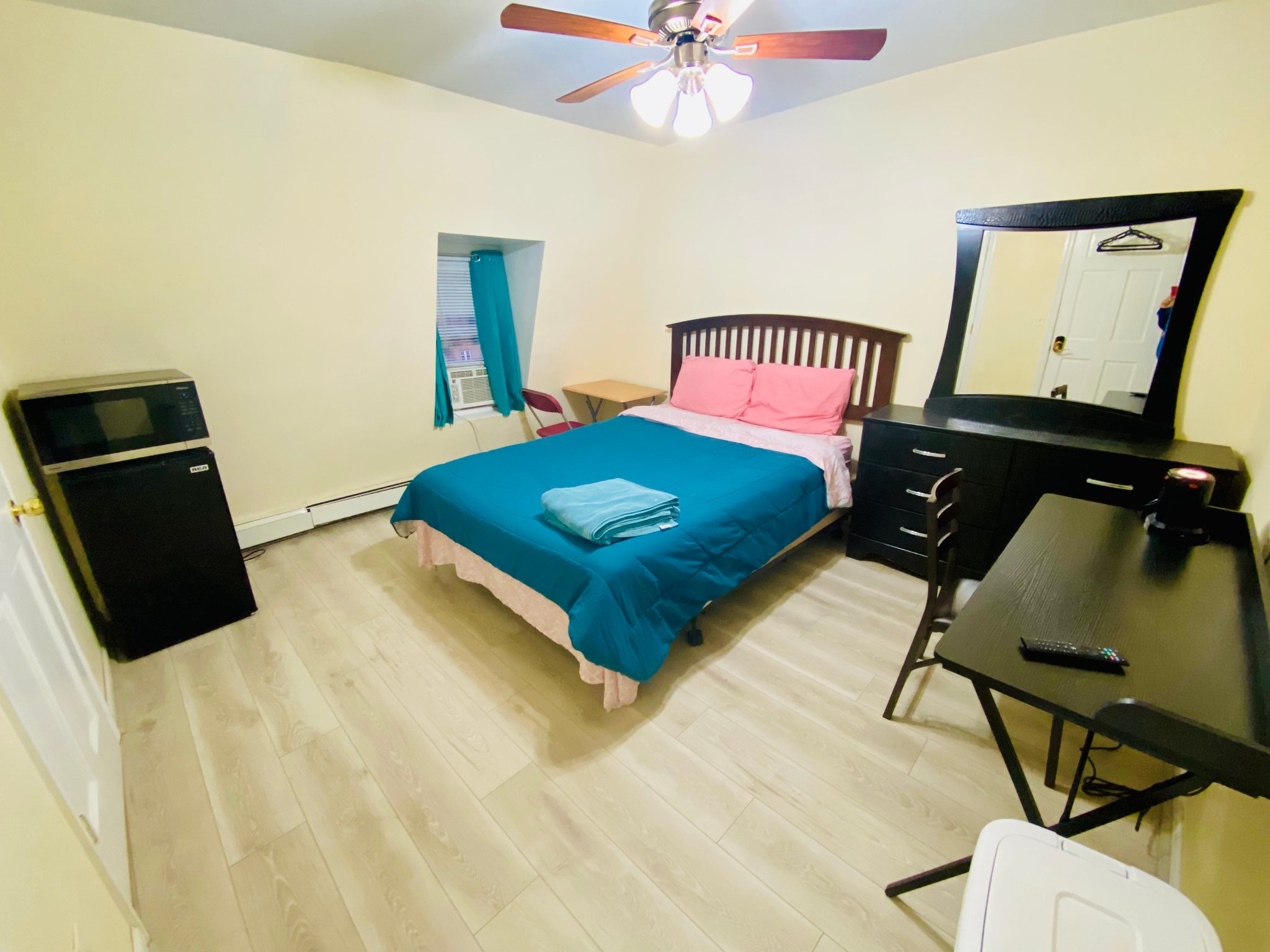 Yonkers House: 20 Vineyard Ave