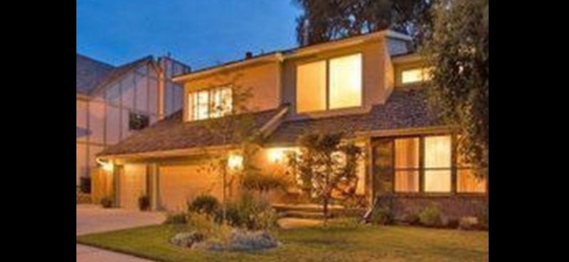 Sandy House: 8942 S Taft Hill Dr