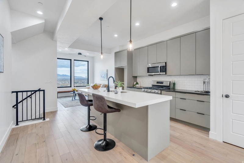 Draper Townhome: 14414 S Champ Cv