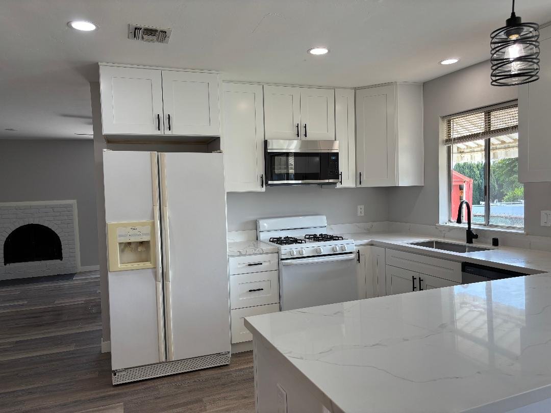 Santee House: 10419 Nate Way