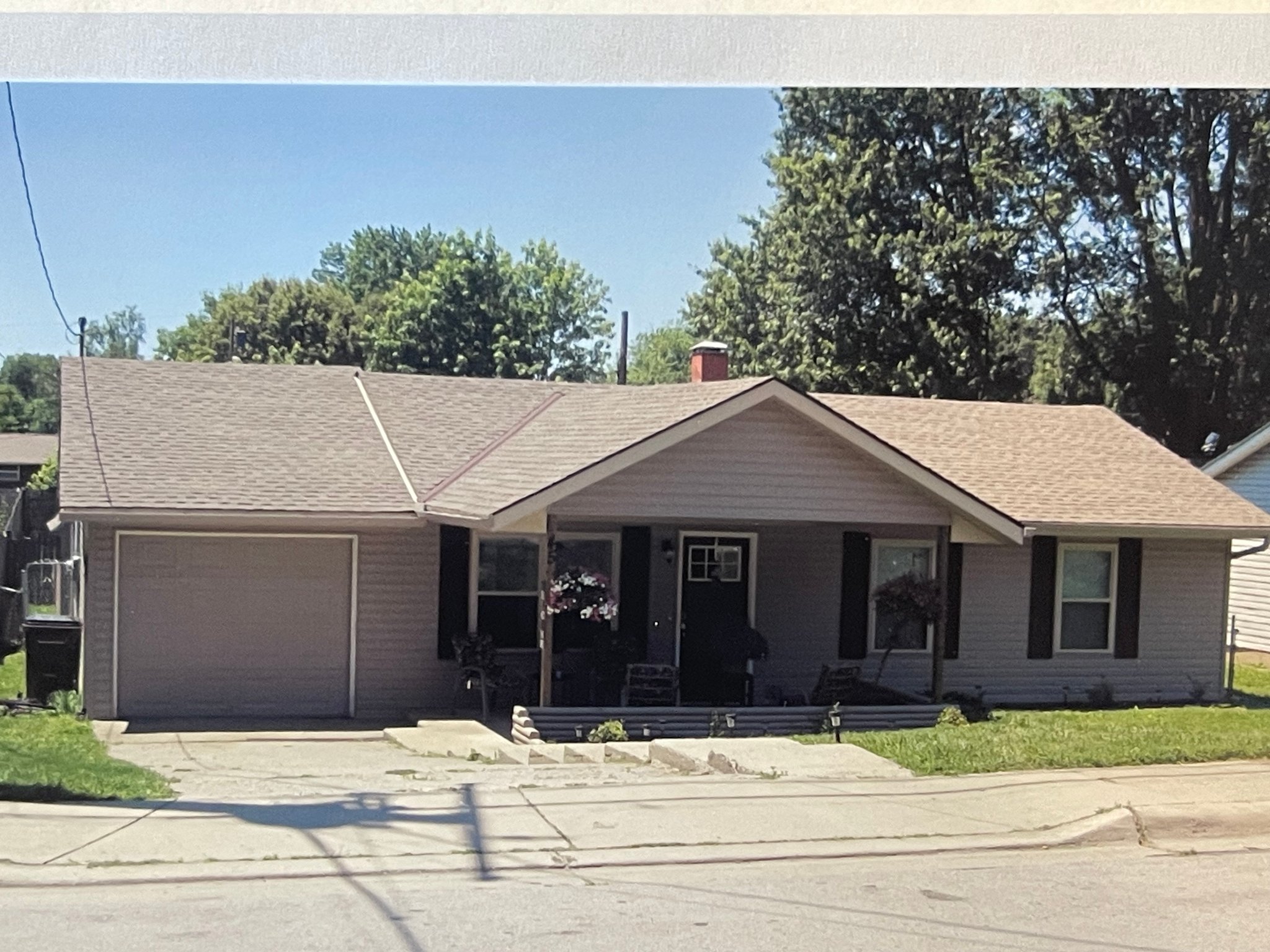 Franklin House: 1 deerdoff Road