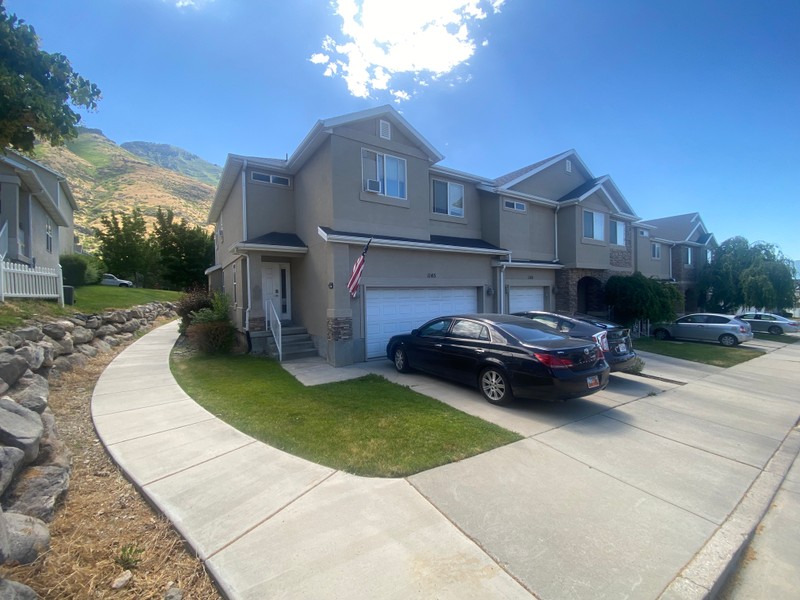 Provo Townhome: 1145 S 1420 E