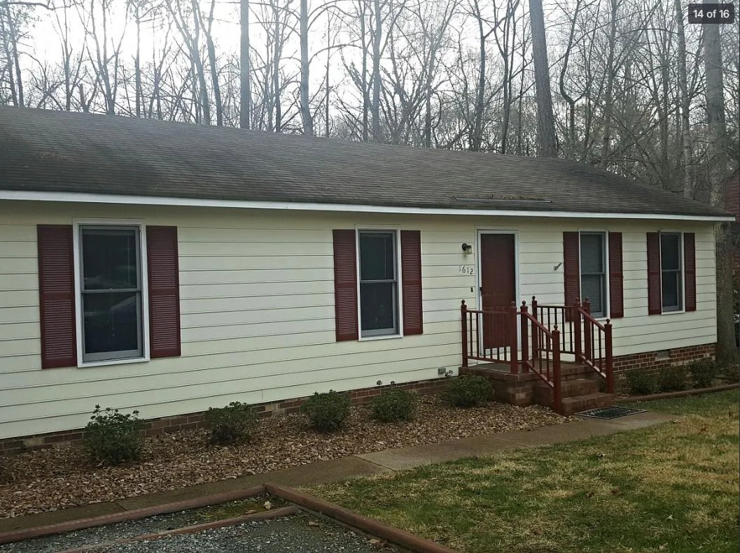 North Chesterfield House: 1612 Celia Cres