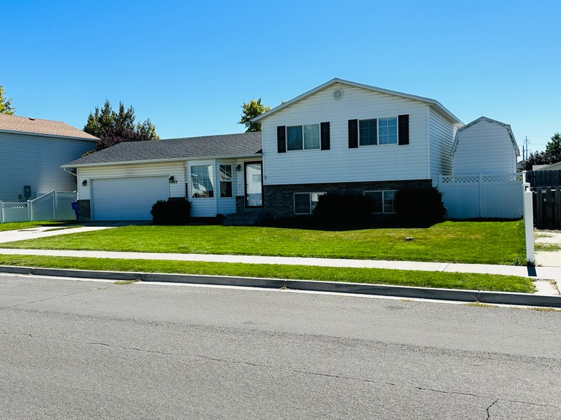 Lehi House: 1569 W 400 S