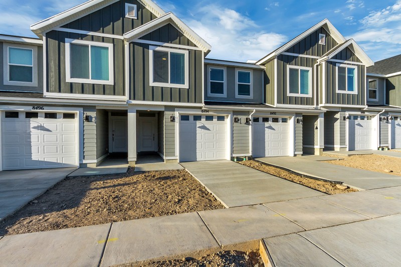 Magna Townhome: 8494 W Beckville Dr