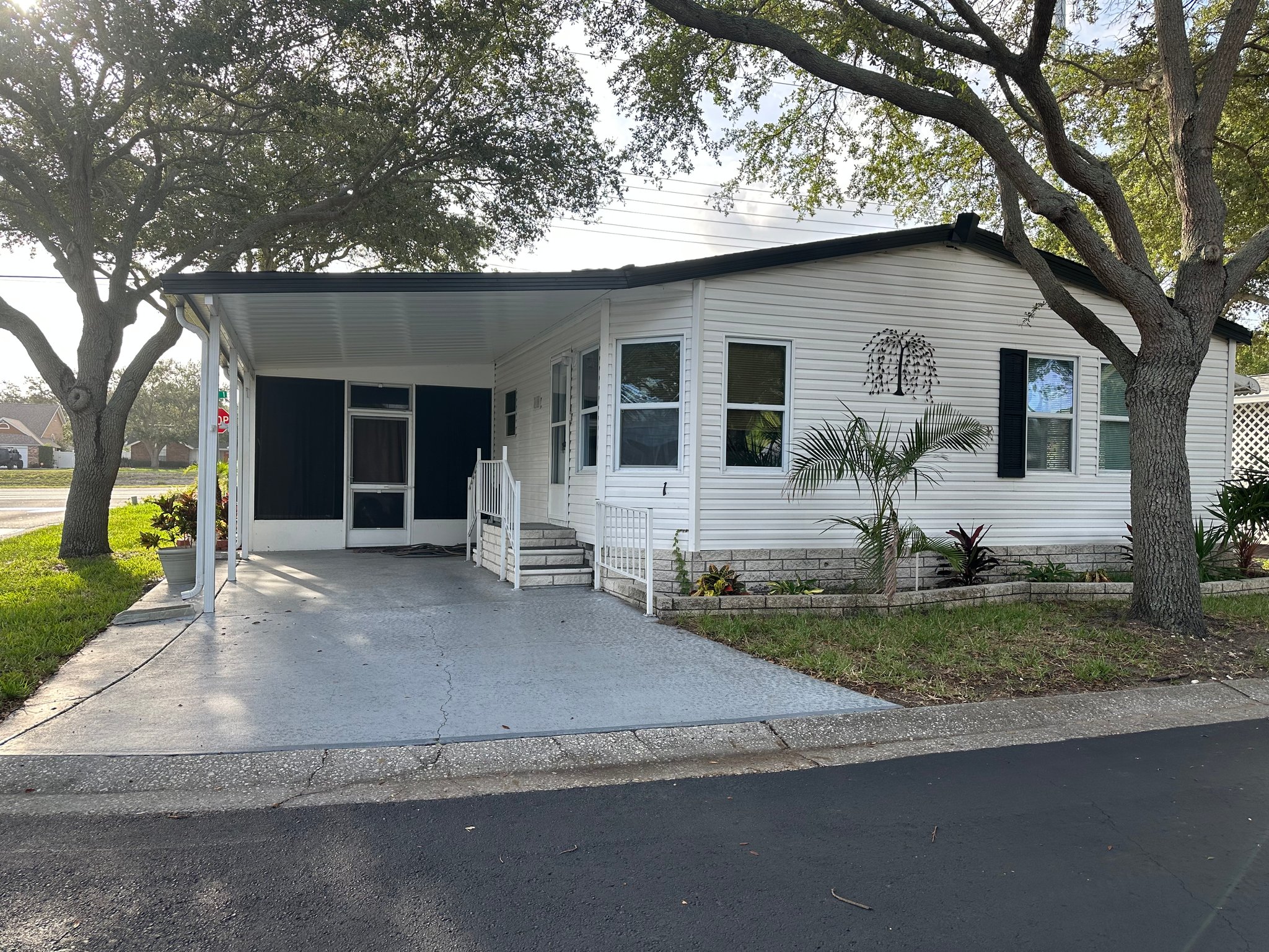 Palm Harbor House: 795 County Road 1