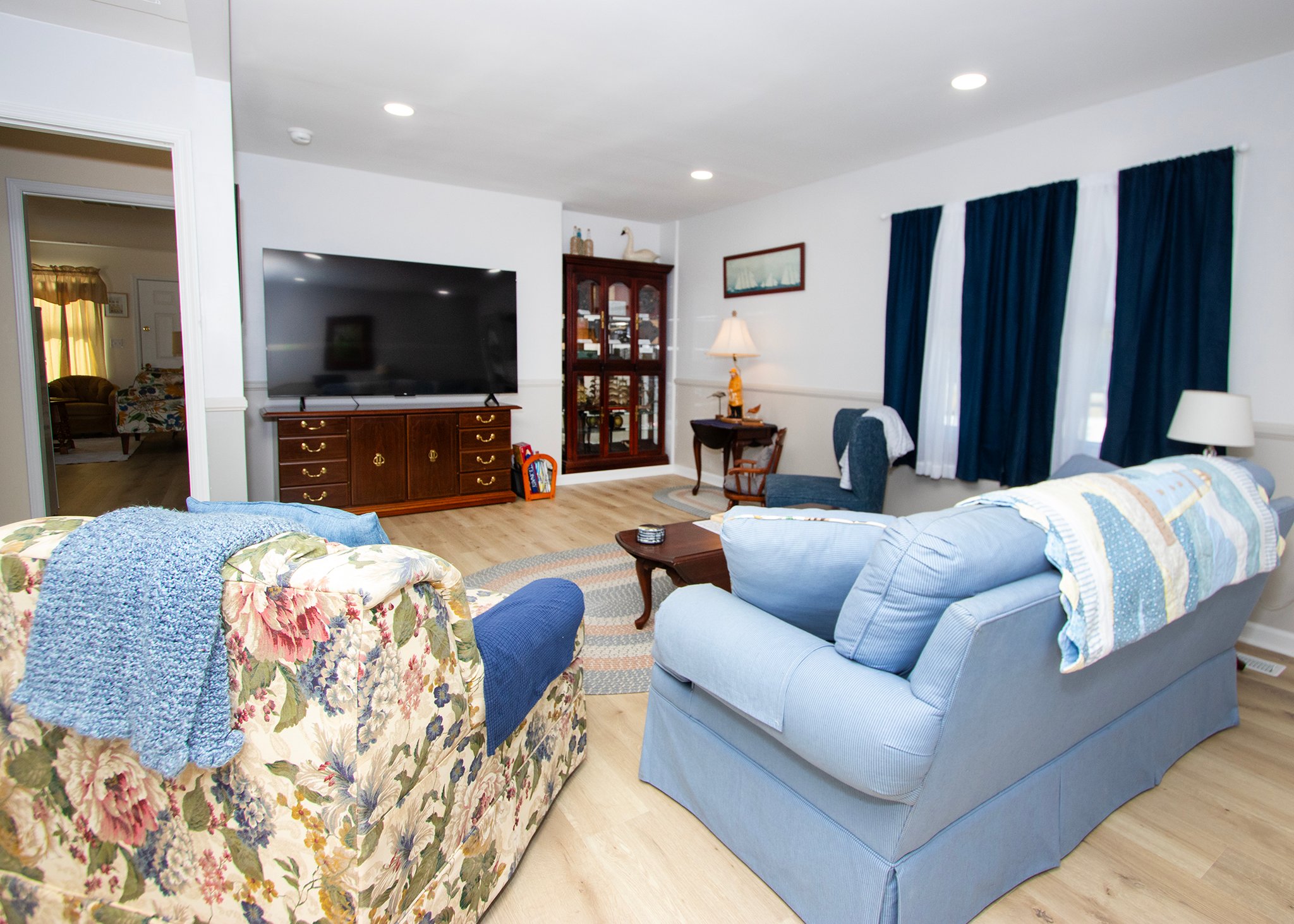 Beaufort House: 2530 Hwy 70