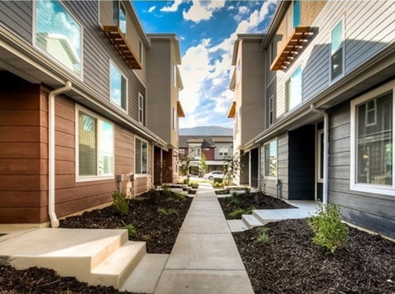 Bluffdale Townhome: 14724 S Rising Star Way