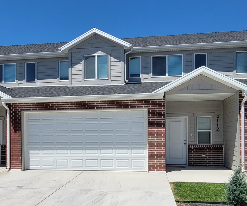 Ogden Townhome: 2112 W Redfox Way