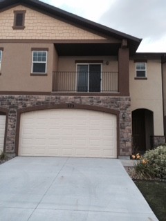 Centerville Townhome: 273 W 680 N