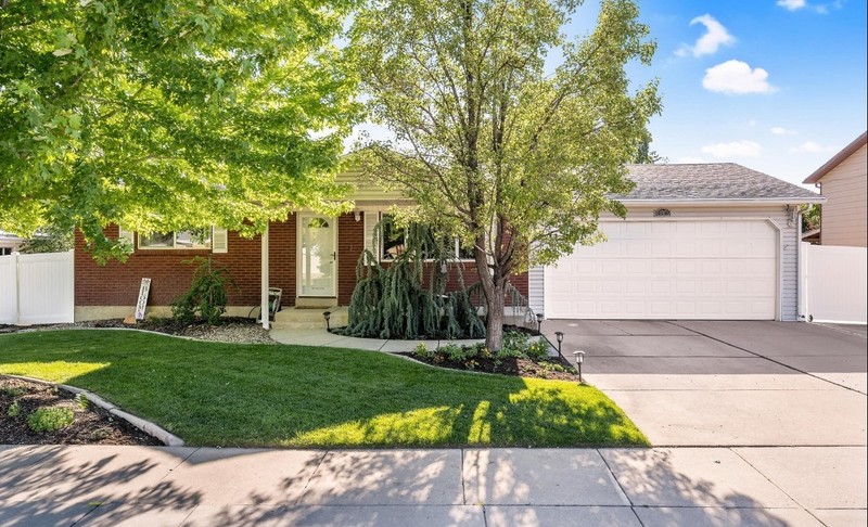 Sandy Other: 10302 S Clearview Dr