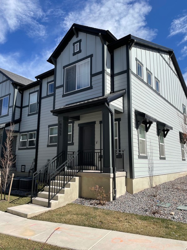 Eagle Mountain Townhome: 9353 N Crowley Way