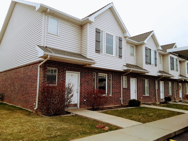 Bountiful Townhome: 1925 Pages Pl