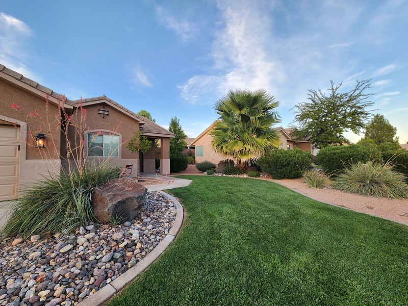 Saint George House: 2164 W 970 N