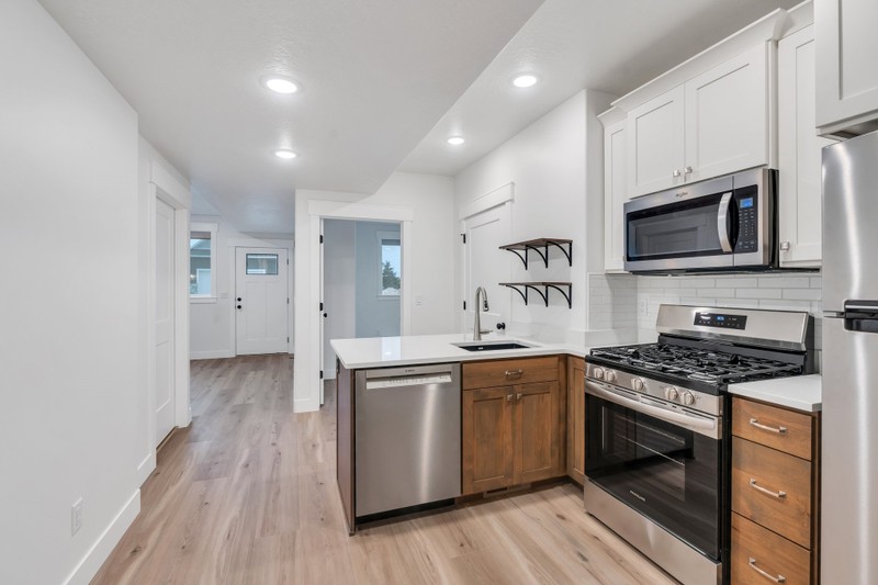 Pleasant Grove Apartment: 836 E 100 S