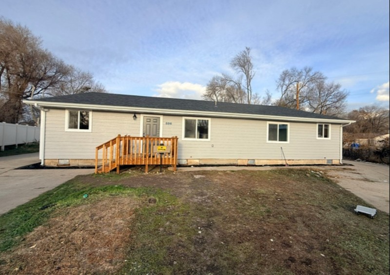 Ogden House: 886 Wood St