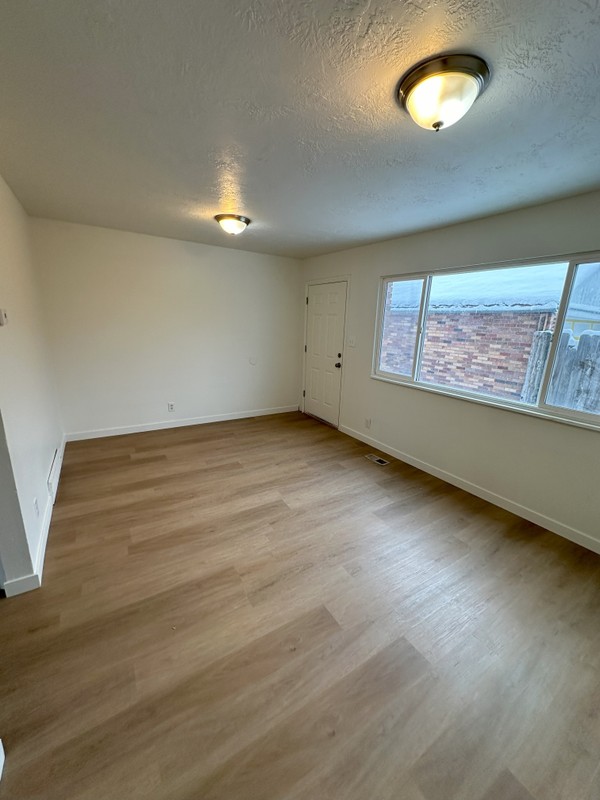 Salt Lake City Apartment: 725 S 1000 W