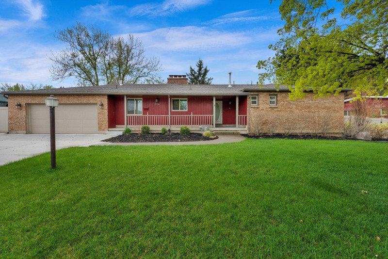 Salt Lake City House: 1936 E La Cresta Dr