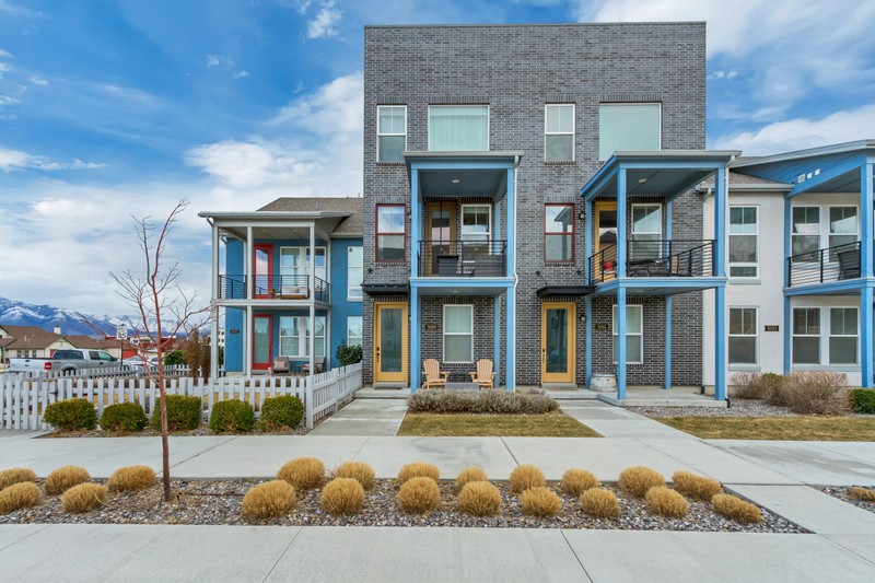 South Jordan Townhome: 5089 W Rambutan Way