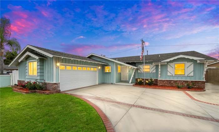 Garden Grove House: 12312 Louise St