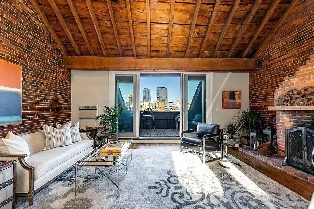 boston Condo: 57 Fulton St
