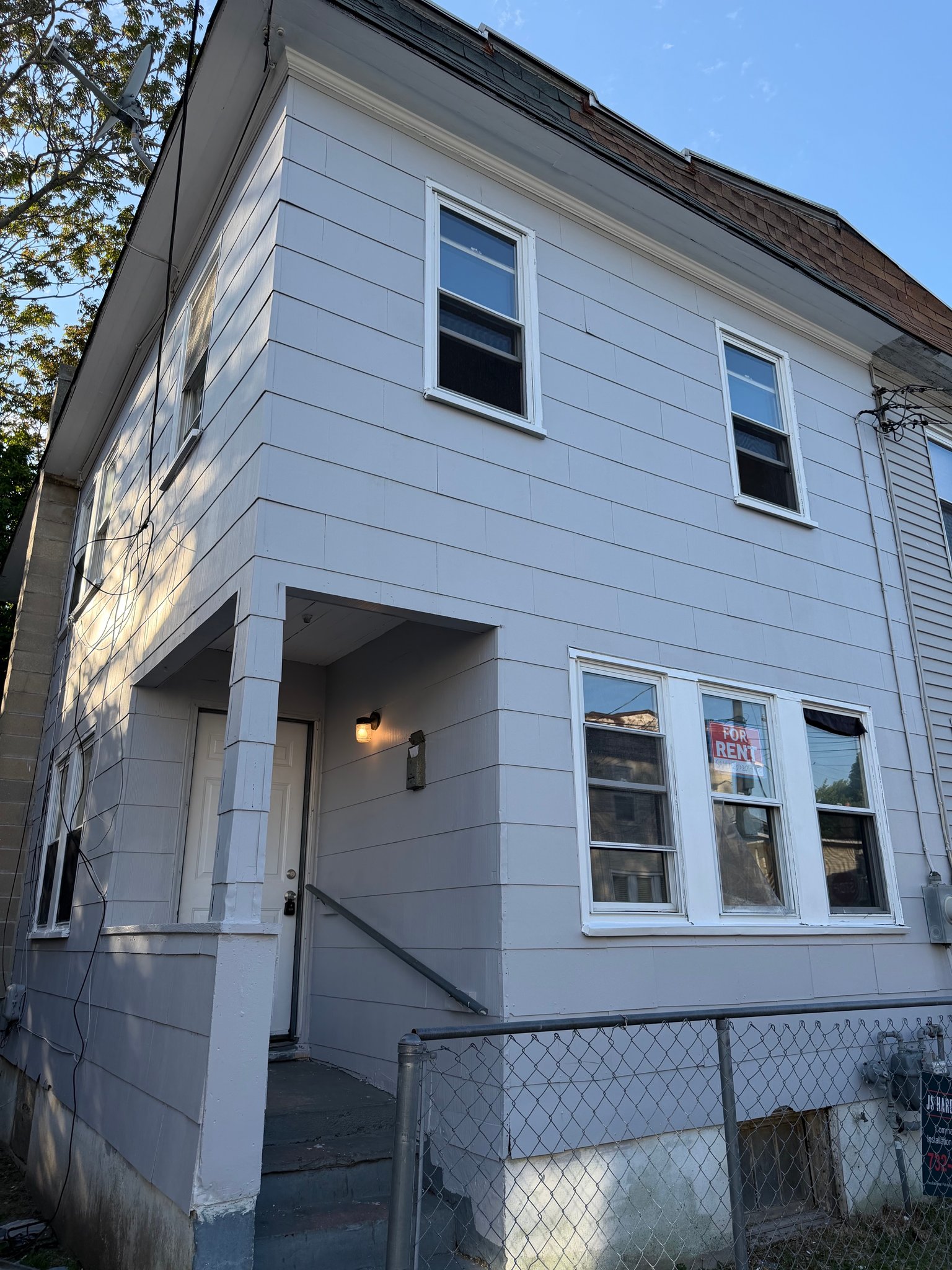 Pleasantville House: 237 Guard Pl