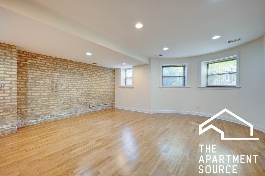 Chicago Condo: 2836 N Albany
