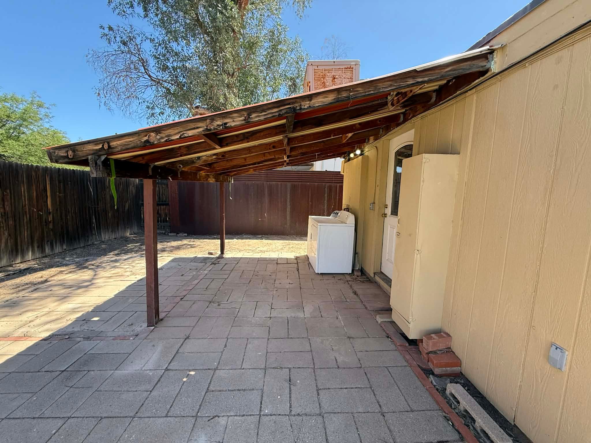 Tucson Townhome: 1137 East Adelaide Drive