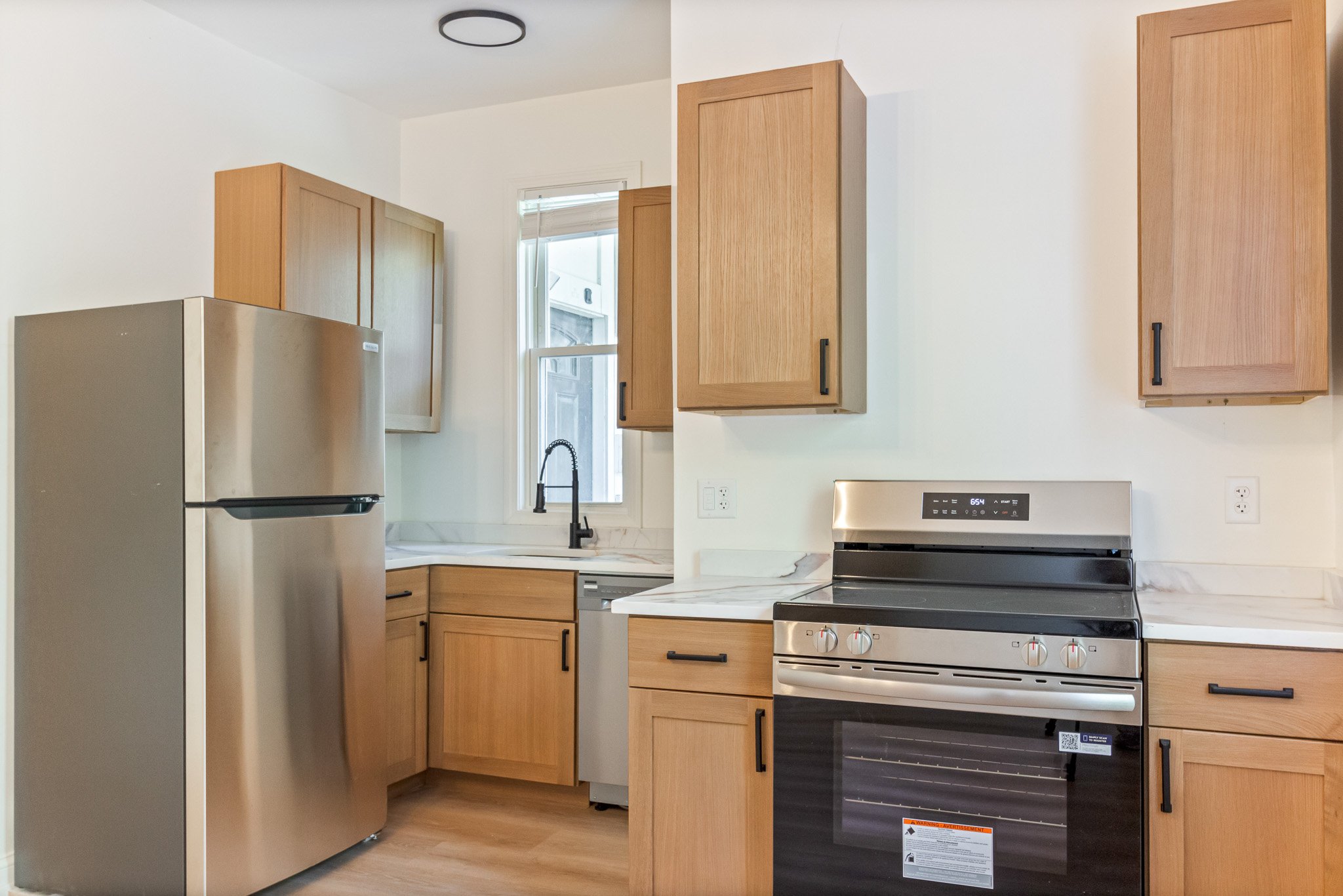 Providence Apartment: 169 Waterman Street