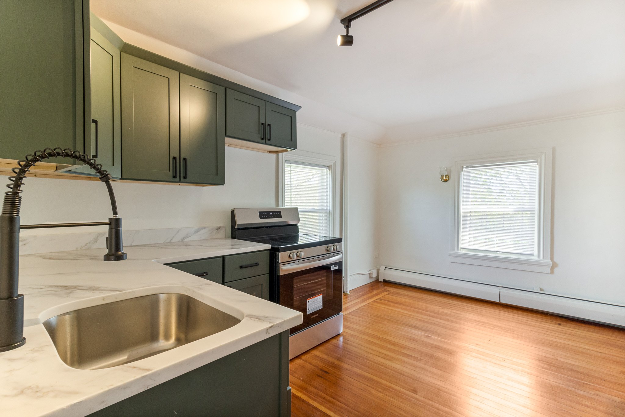 Providence Apartment: 169 Waterman Street