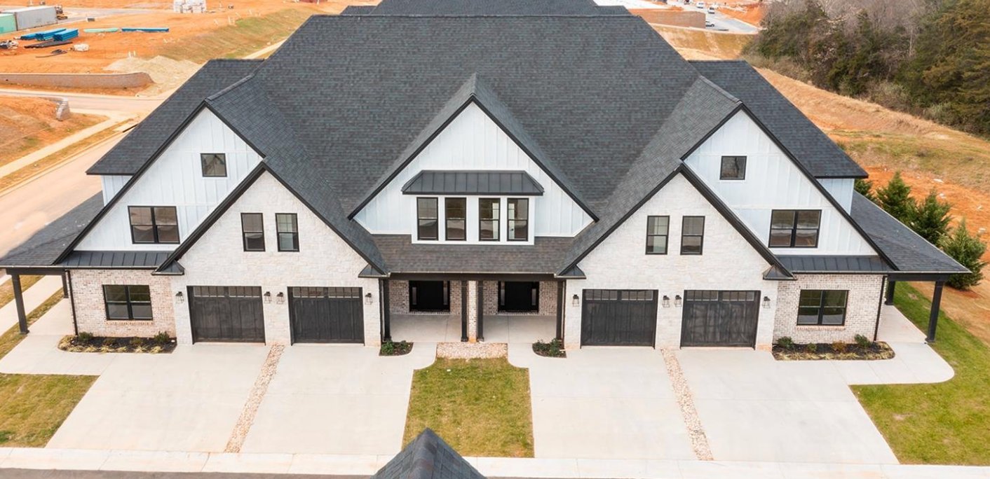 Forest Townhome: 1020 Easton Ct