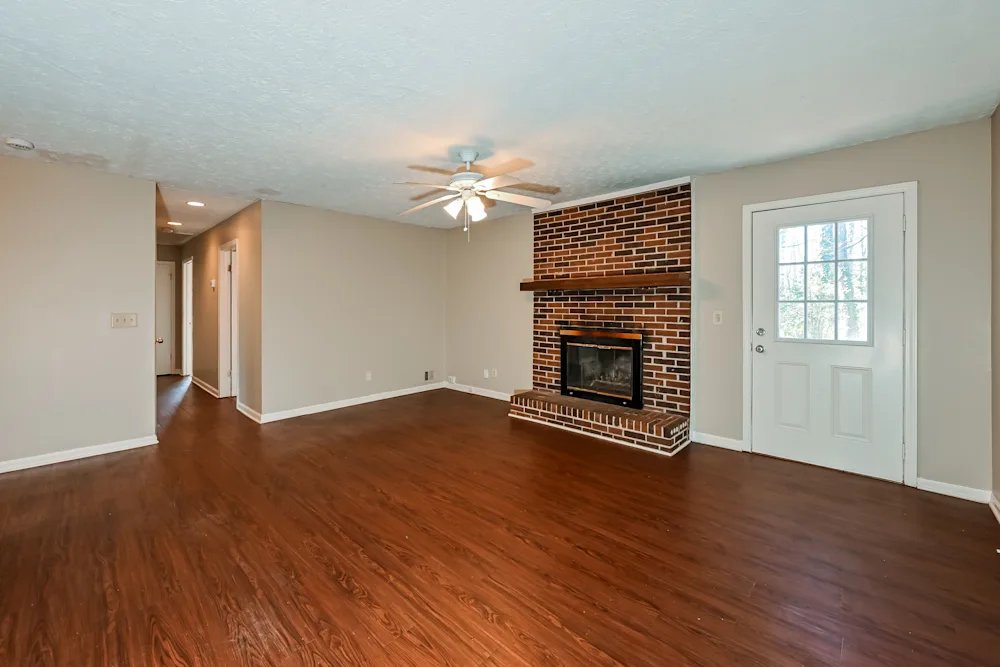 Buford House: 2737 King Arthur Ct,
