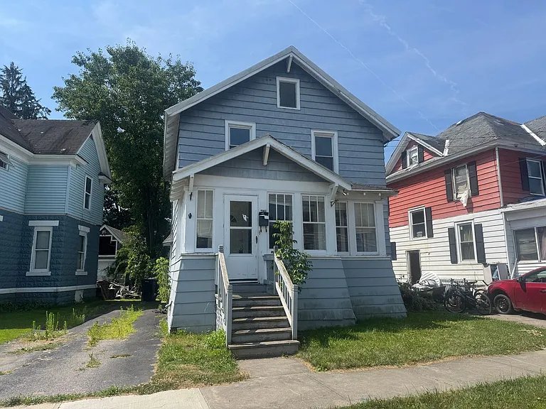 Ilion House: 149 W North St