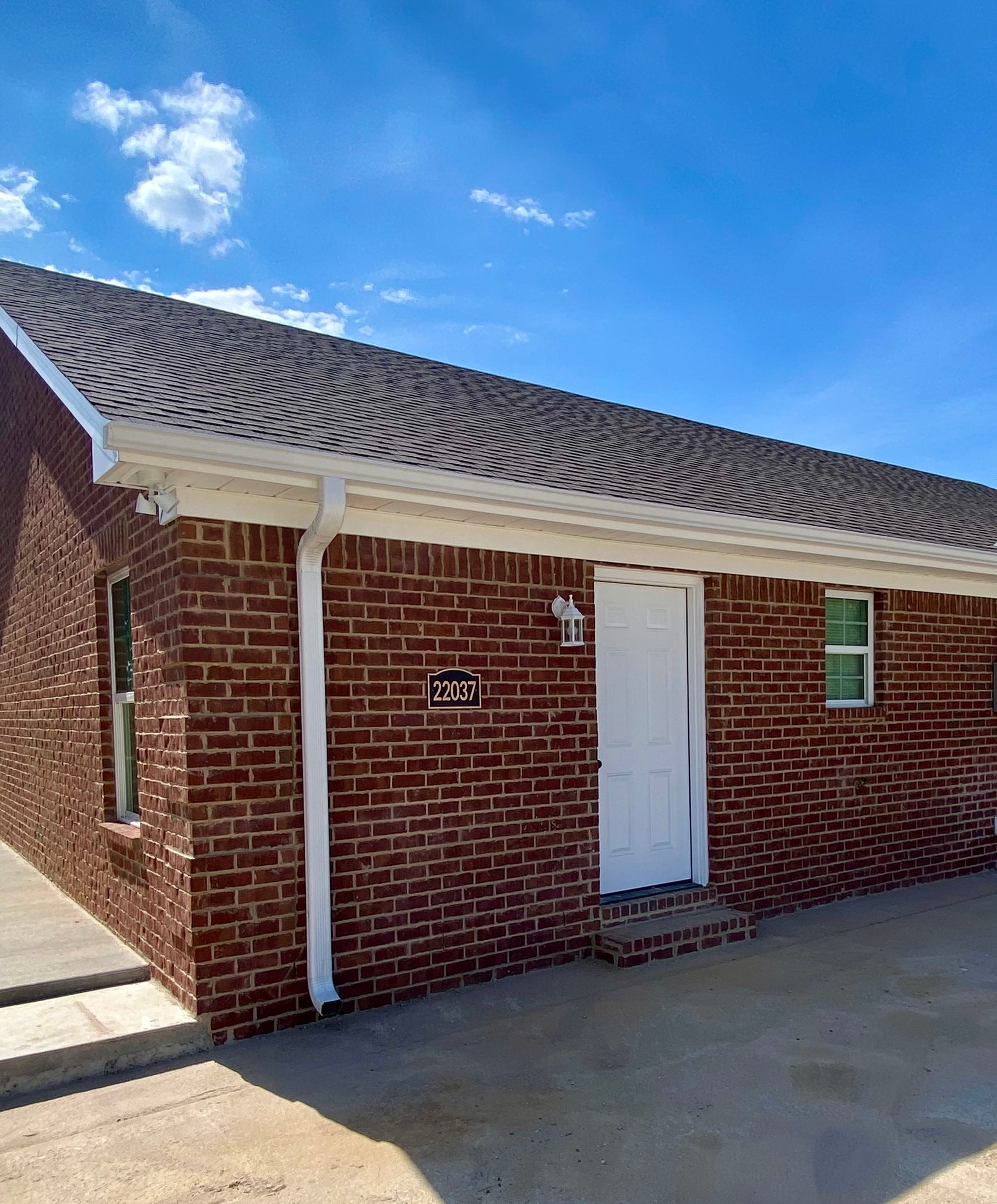 Elkmont Multiplex: 22037 Spidel Way