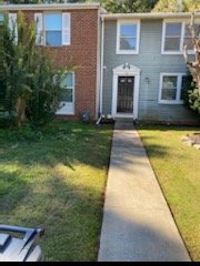Roswell Townhome: 135 Roswell Commons Way