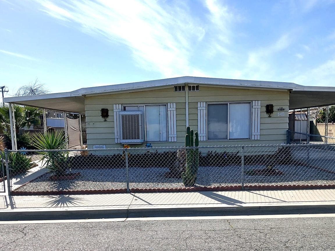 San Jacinto House: 148 N Palomar Ave