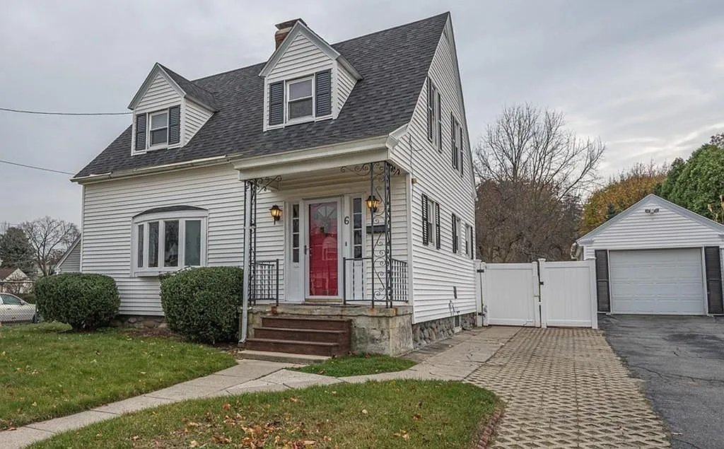 Lawrence House: 6 W Hawley