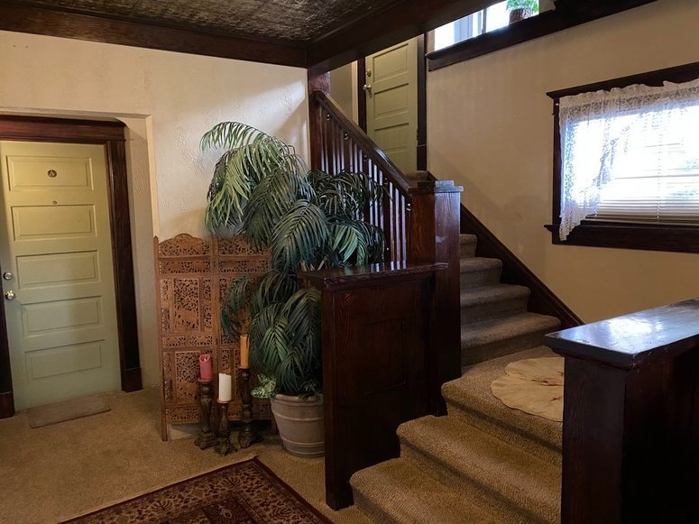 Spokane Apartment: 1519 W 9th Ave