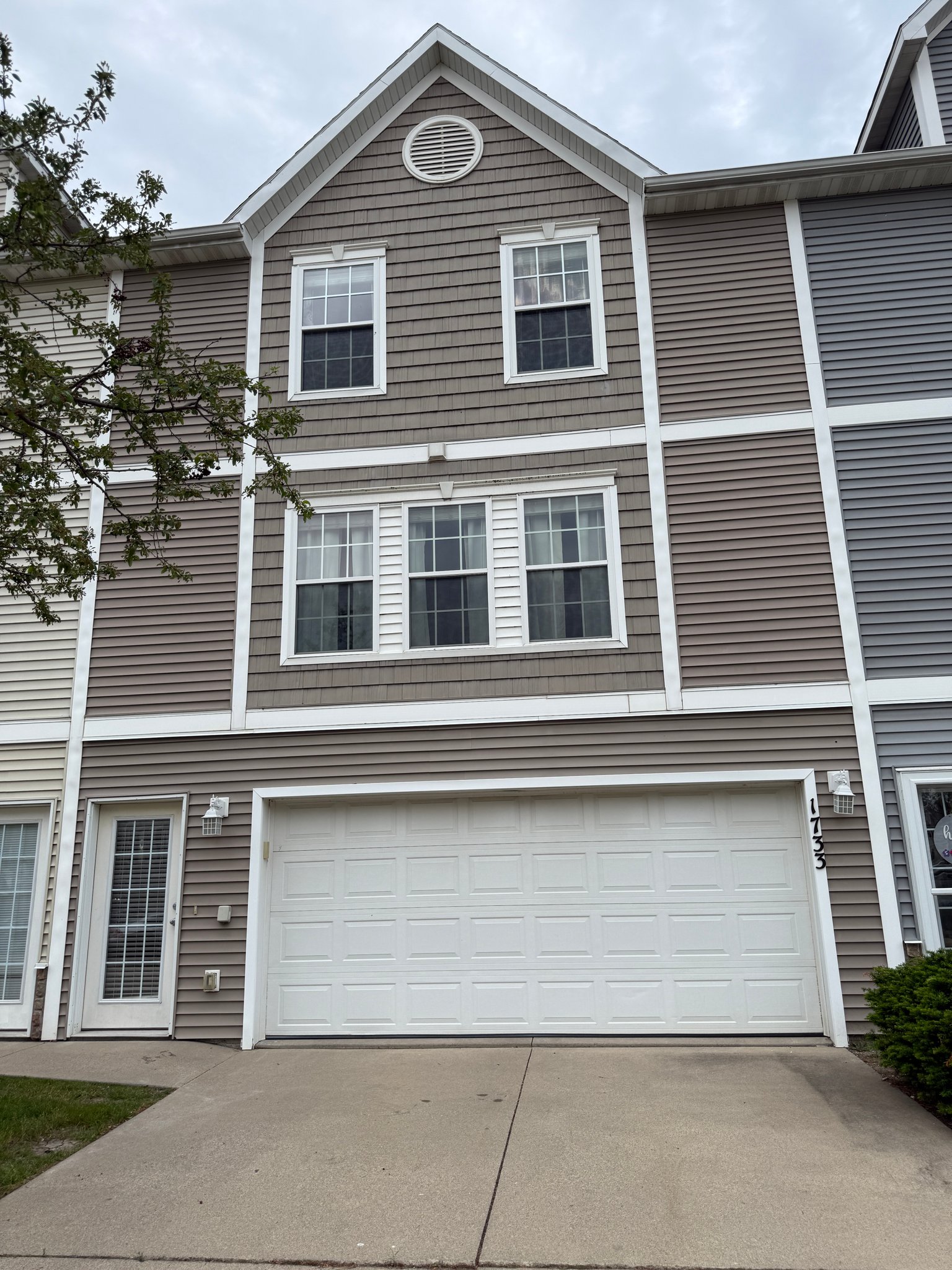 Ankeny Townhome: 1733 SW 32nd Ln
