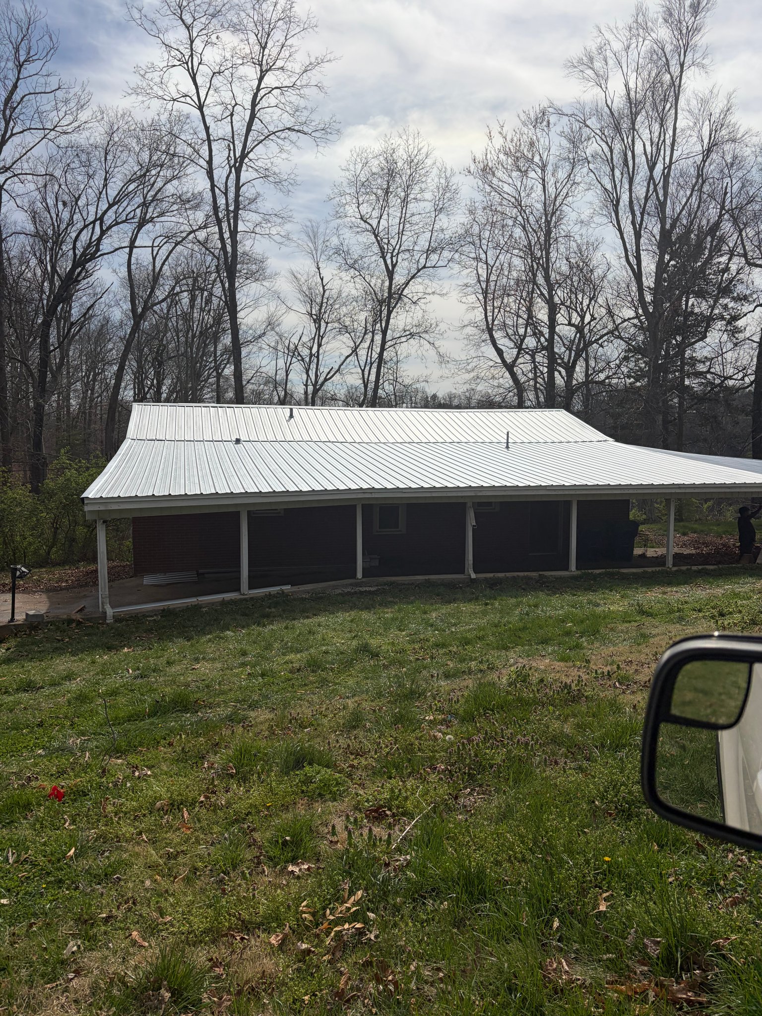 Somerset House: 614 Shoreline Dr