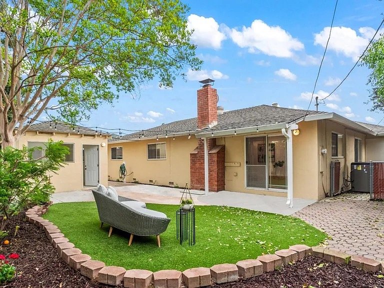 San Jose House: 1985 Minna Way