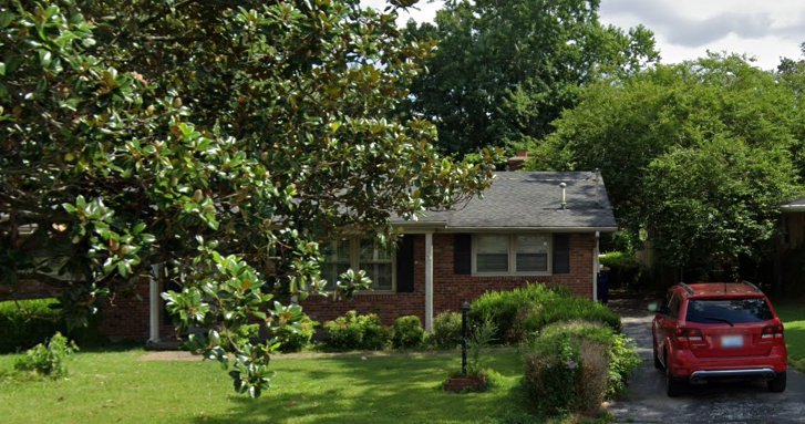 Bowling Green House: 320 Emmett Ave
