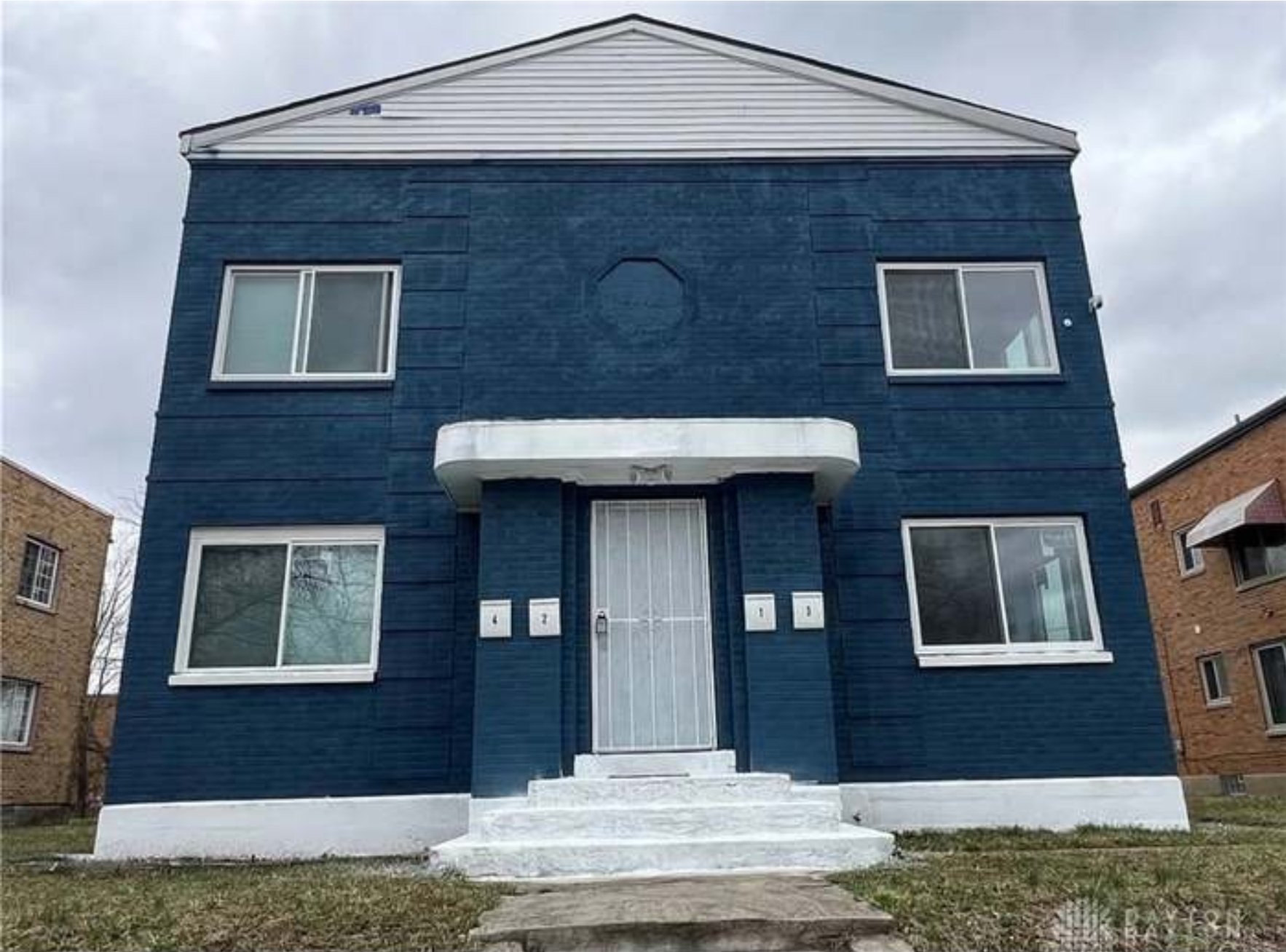 Dayton Apartment: 225 Victor Ave