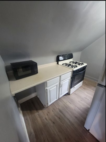 Akron Apartment: 55 Cotter Avenue