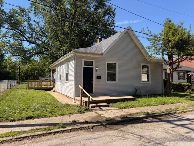 Evansville House: 329 Taylor Ave