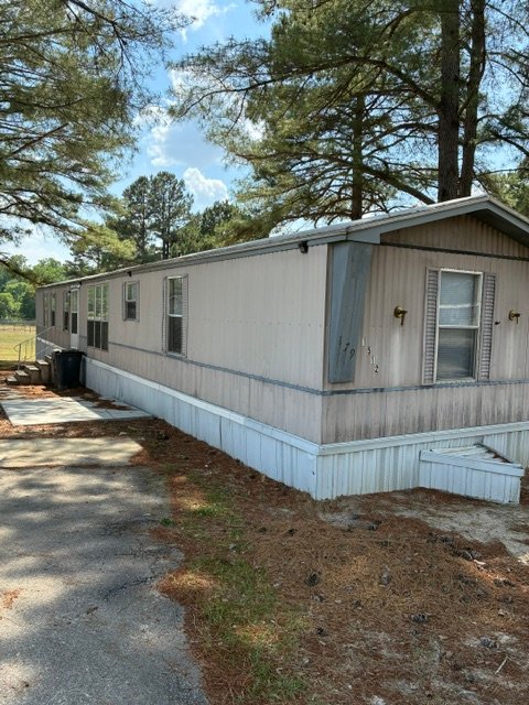Raleigh House: 1512 Orchard Farm Lane