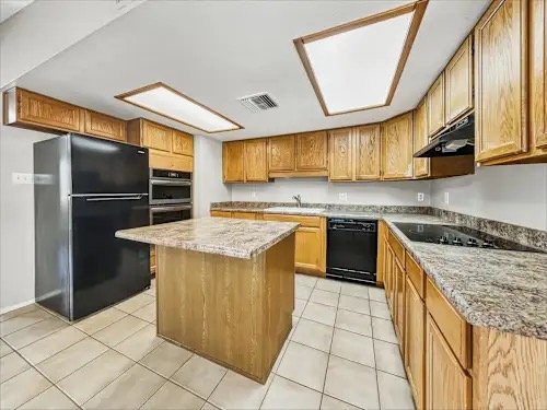 Phoenix House: 8831 W Northview Ave