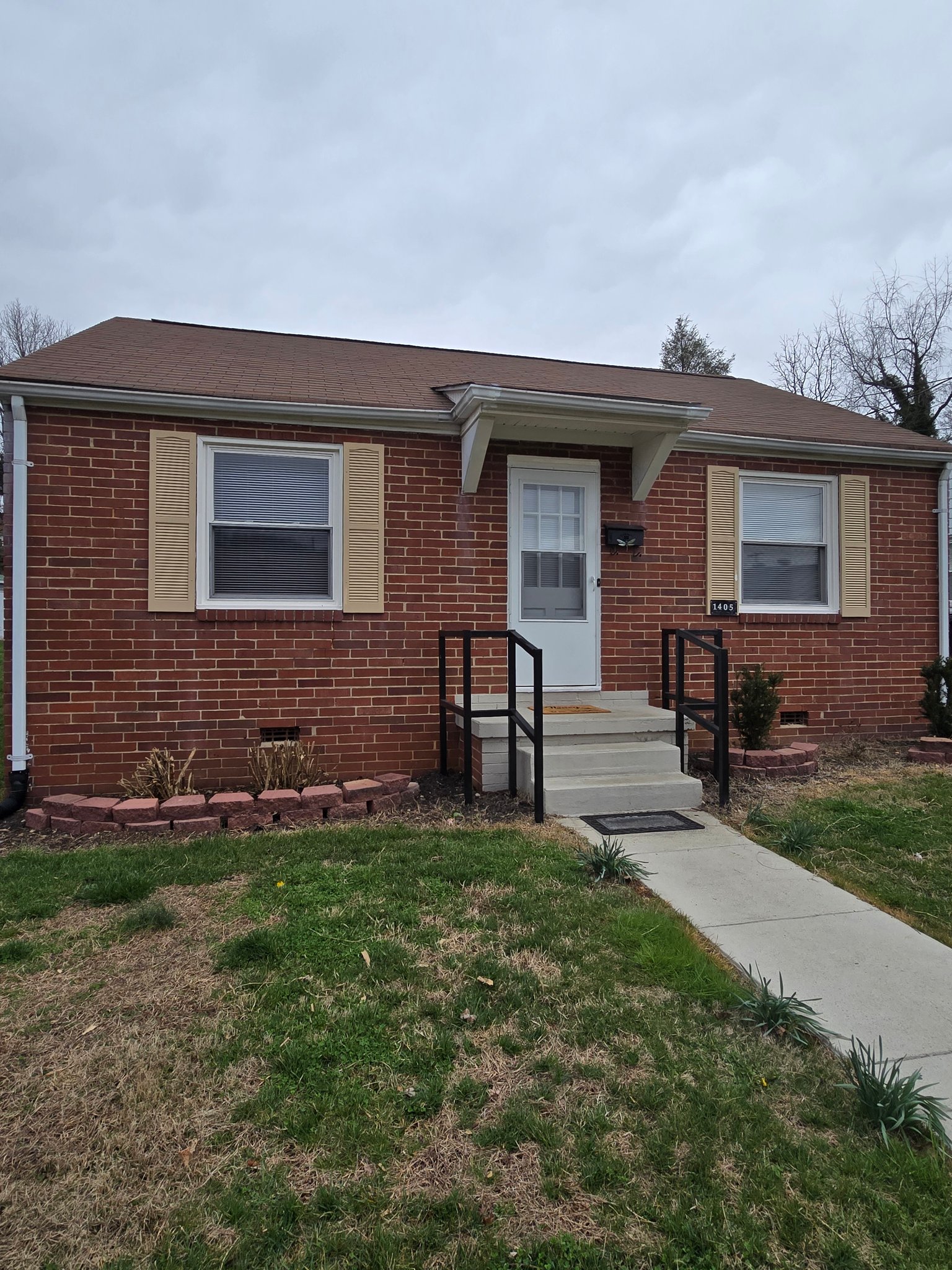 Bristol House: 1405 Newton St