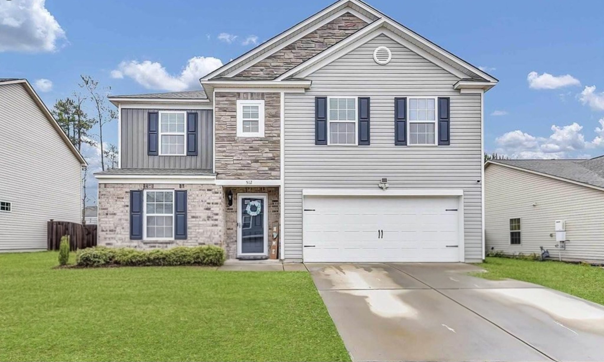 Lexington House: 512 Colony Lakes Dr