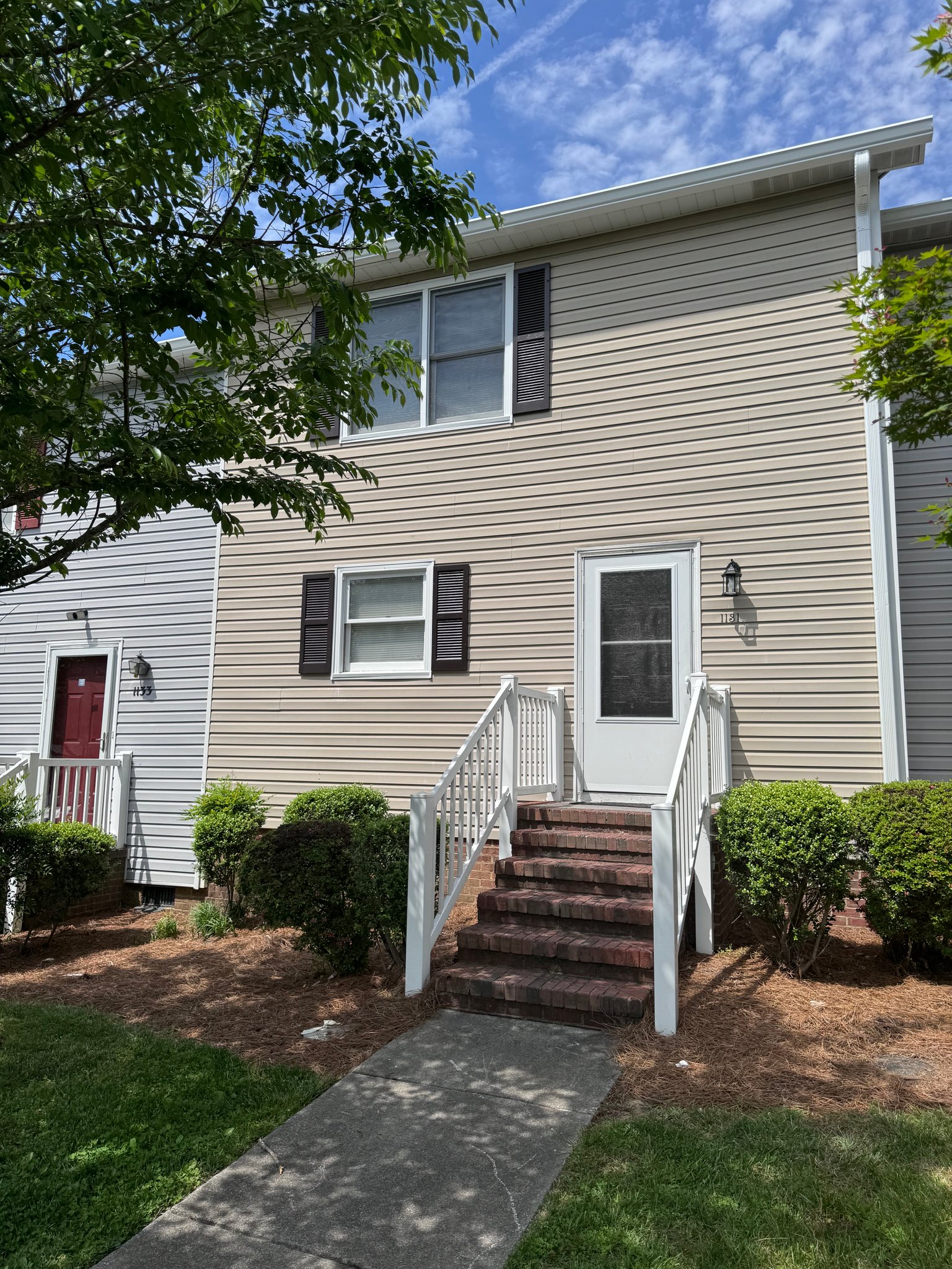 Greensboro Townhome: 1131 Glendale Dr